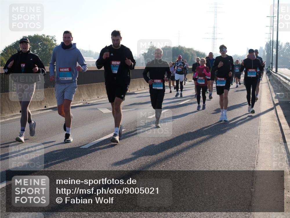 03.10.2025 - Köhlbrandbrückenlauf Fabian Wolf http://msf.ph/oto/9005021 03.10.2025 09:19:01 Position 3 3781, 3319, 1873 meine-sportfotos.de