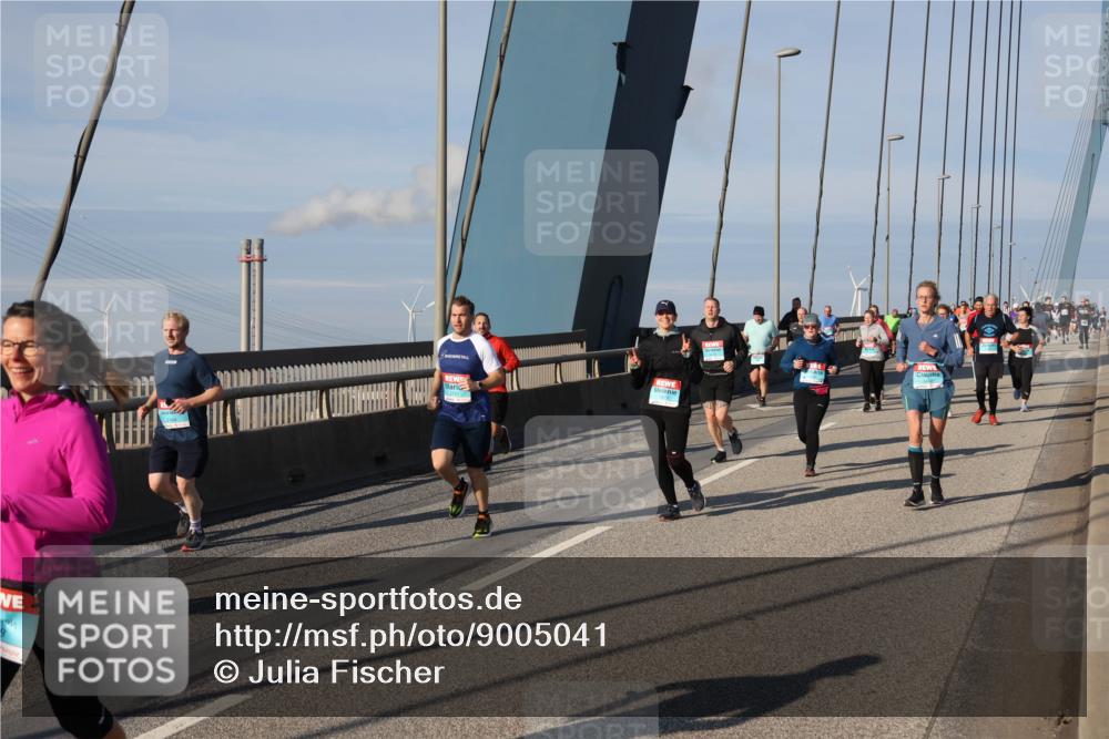 03.10.2025 - Köhlbrandbrückenlauf Julia Fischer http://msf.ph/oto/9005041 03.10.2025 09:50:49 Position 2  meine-sportfotos.de