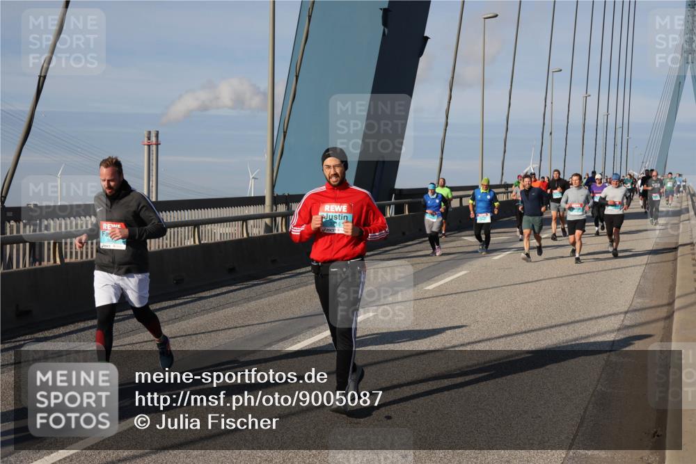 03.10.2025 - Köhlbrandbrückenlauf Julia Fischer http://msf.ph/oto/9005087 03.10.2025 09:50:57 Position 2 16 meine-sportfotos.de