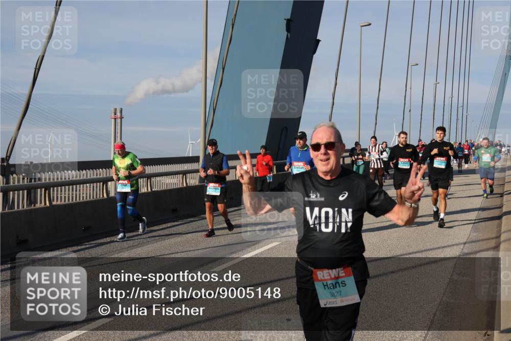 03.10.2025 - Köhlbrandbrückenlauf Julia Fischer http://msf.ph/oto/9005148 03.10.2025 09:51:08 Position 2 3327 meine-sportfotos.de