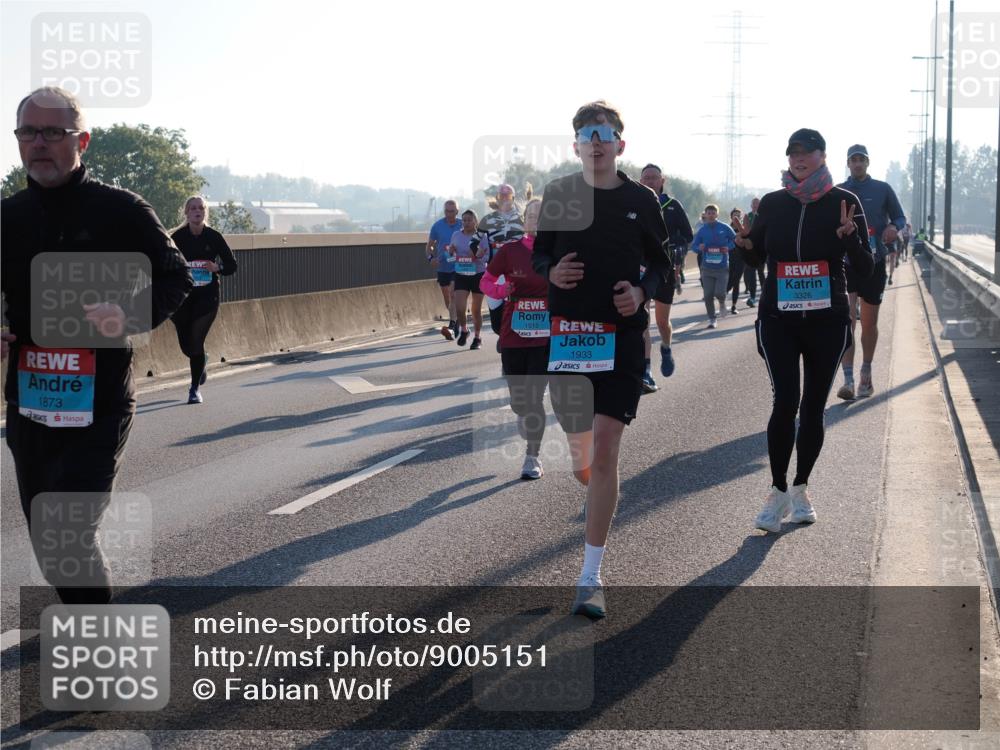 03.10.2025 - Köhlbrandbrückenlauf Fabian Wolf http://msf.ph/oto/9005151 03.10.2025 09:19:03 Position 3 1873, 1515, 1933, 3326 meine-sportfotos.de