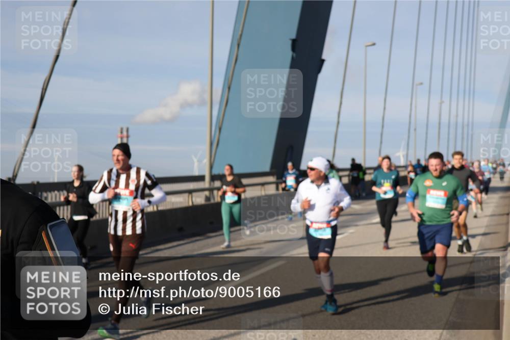 03.10.2025 - Köhlbrandbrückenlauf Julia Fischer http://msf.ph/oto/9005166 03.10.2025 09:51:12 Position 2  meine-sportfotos.de