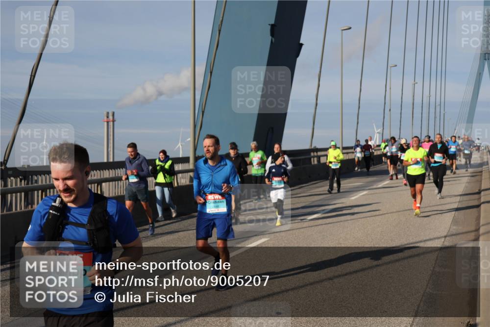 03.10.2025 - Köhlbrandbrückenlauf Julia Fischer http://msf.ph/oto/9005207 03.10.2025 09:51:25 Position 2 2812 meine-sportfotos.de