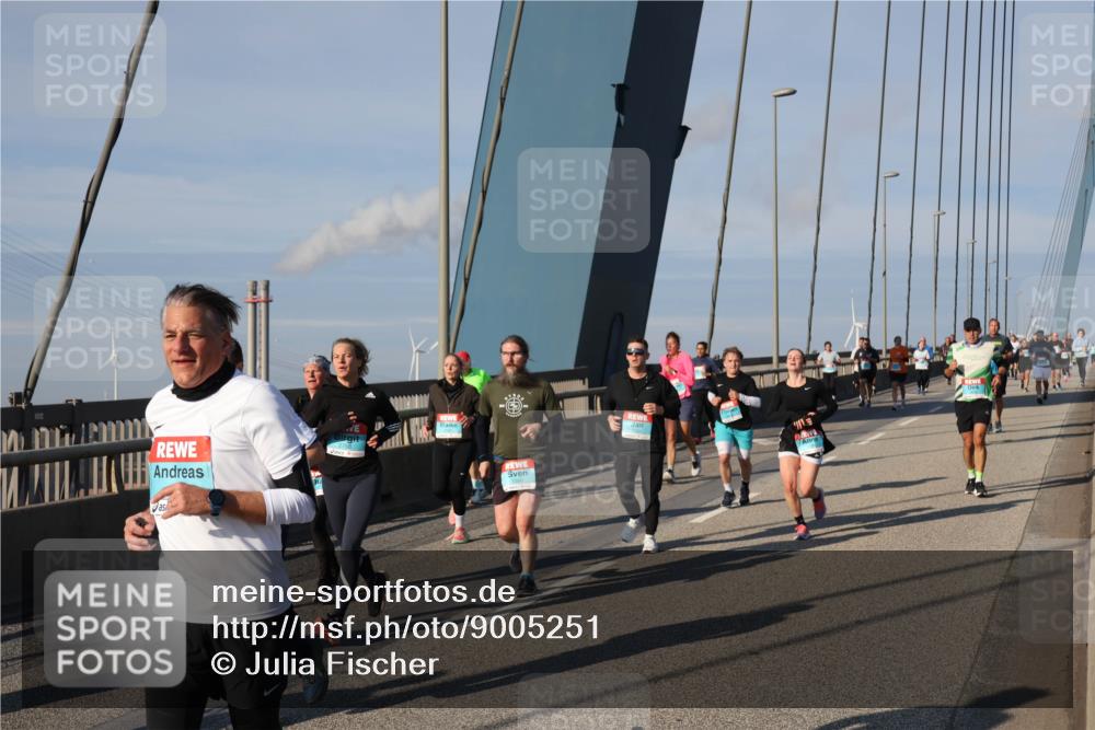 03.10.2025 - Köhlbrandbrückenlauf Julia Fischer http://msf.ph/oto/9005251 03.10.2025 09:51:38 Position 2  meine-sportfotos.de