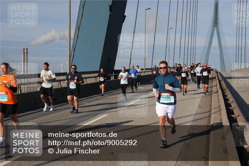03.10.2025 - Köhlbrandbrückenlauf Julia Fischer http://msf.ph/oto/9005292 03.10.2025 09:51:49 Position 2 1691, 6, 3180 meine-sportfotos.de