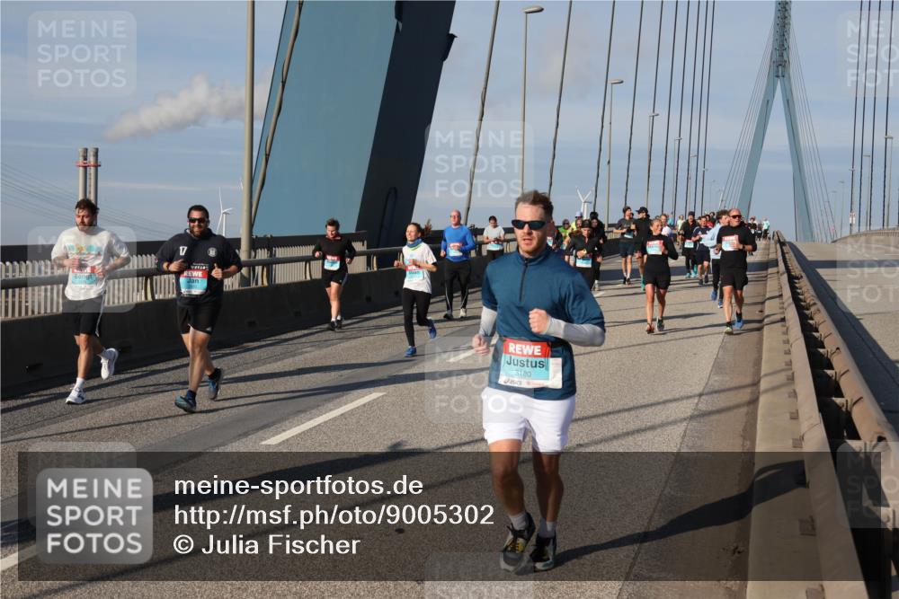 03.10.2025 - Köhlbrandbrückenlauf Julia Fischer http://msf.ph/oto/9005302 03.10.2025 09:51:50 Position 2 3180 meine-sportfotos.de