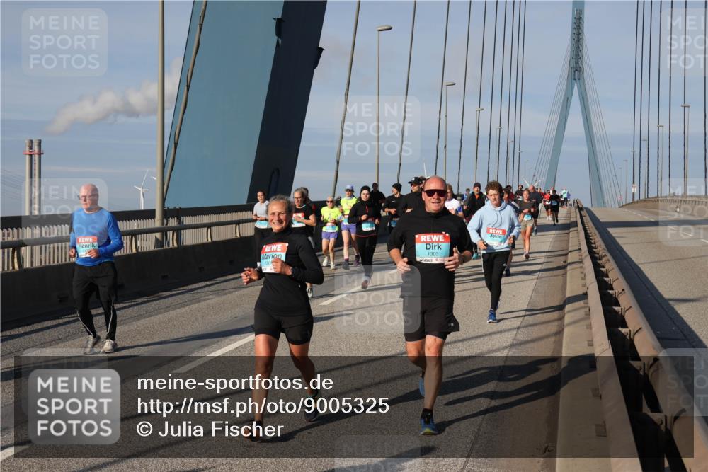 03.10.2025 - Köhlbrandbrückenlauf Julia Fischer http://msf.ph/oto/9005325 03.10.2025 09:51:54 Position 2 1303 meine-sportfotos.de