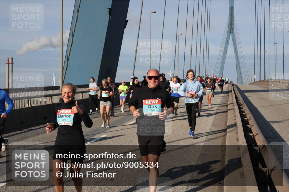 03.10.2025 - Köhlbrandbrückenlauf Julia Fischer http://msf.ph/oto/9005334 03.10.2025 09:51:55 Position 2 1304, 1303 meine-sportfotos.de