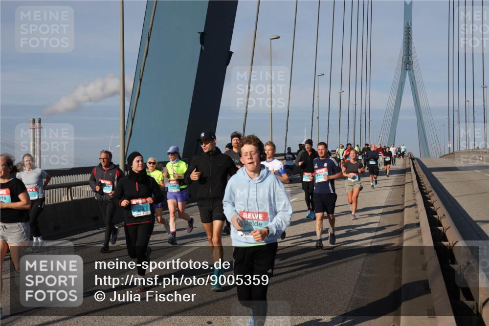 03.10.2025 - Köhlbrandbrückenlauf Julia Fischer http://msf.ph/oto/9005359 03.10.2025 09:51:57 Position 2 36 meine-sportfotos.de