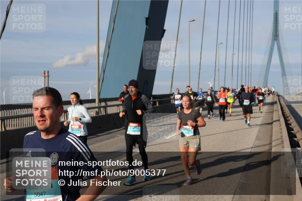 03.10.2025 - Köhlbrandbrückenlauf Julia Fischer http://msf.ph/oto/9005377 03.10.2025 09:52:01 Position 2 3047 meine-sportfotos.de