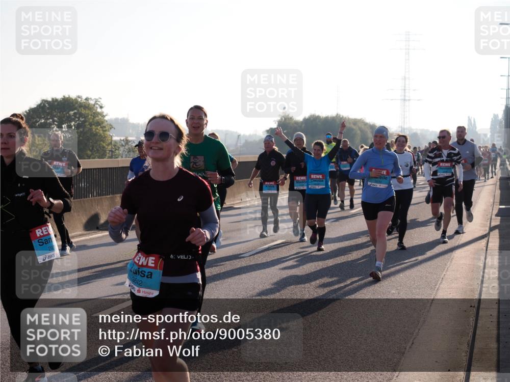 03.10.2025 - Köhlbrandbrückenlauf Fabian Wolf http://msf.ph/oto/9005380 03.10.2025 09:19:12 Position 3 298, 3642, 3539 meine-sportfotos.de