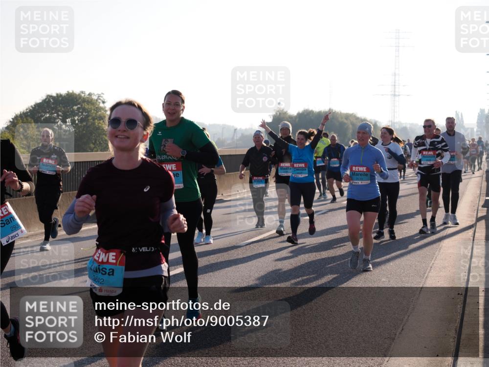 03.10.2025 - Köhlbrandbrückenlauf Fabian Wolf http://msf.ph/oto/9005387 03.10.2025 09:19:13 Position 3 2939, 3642, 3539 meine-sportfotos.de
