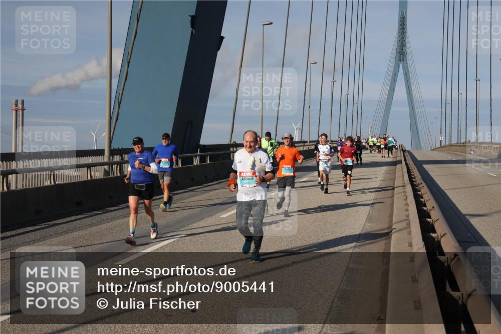 03.10.2025 - Köhlbrandbrückenlauf Julia Fischer http://msf.ph/oto/9005441 03.10.2025 09:52:15 Position 2 2056 meine-sportfotos.de