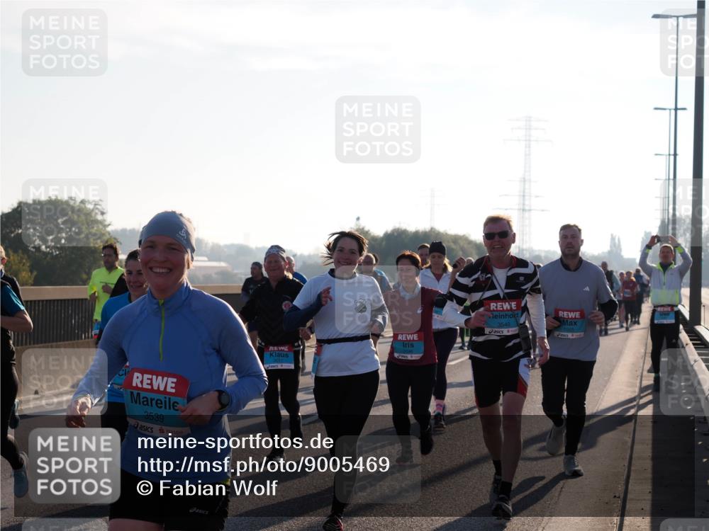 03.10.2025 - Köhlbrandbrückenlauf Fabian Wolf http://msf.ph/oto/9005469 03.10.2025 09:19:15 Position 3 3539, 3017, 3540, 1505 meine-sportfotos.de