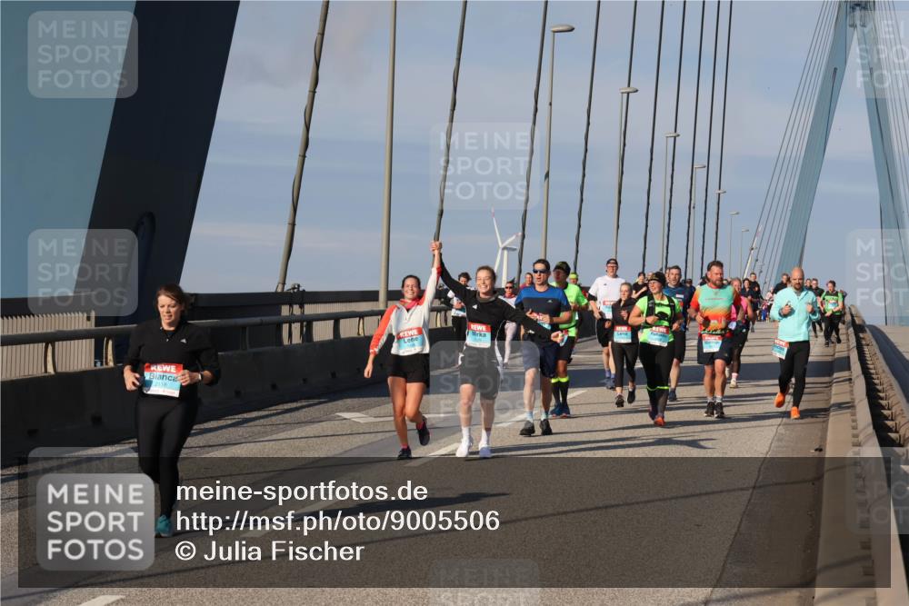 03.10.2025 - Köhlbrandbrückenlauf Julia Fischer http://msf.ph/oto/9005506 03.10.2025 09:52:31 Position 2  meine-sportfotos.de