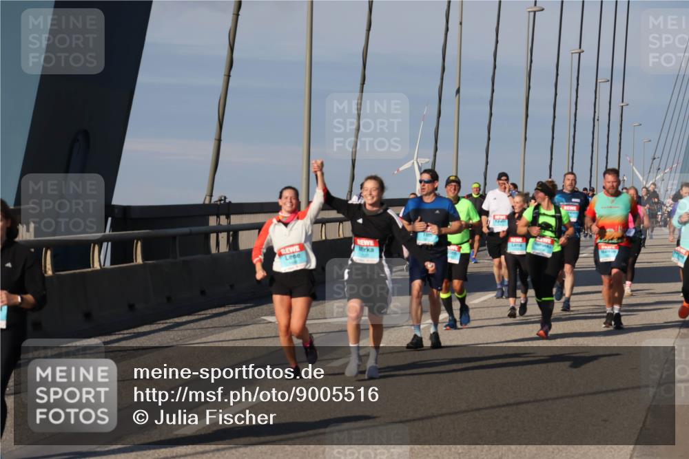 03.10.2025 - Köhlbrandbrückenlauf Julia Fischer http://msf.ph/oto/9005516 03.10.2025 09:52:32 Position 2  meine-sportfotos.de