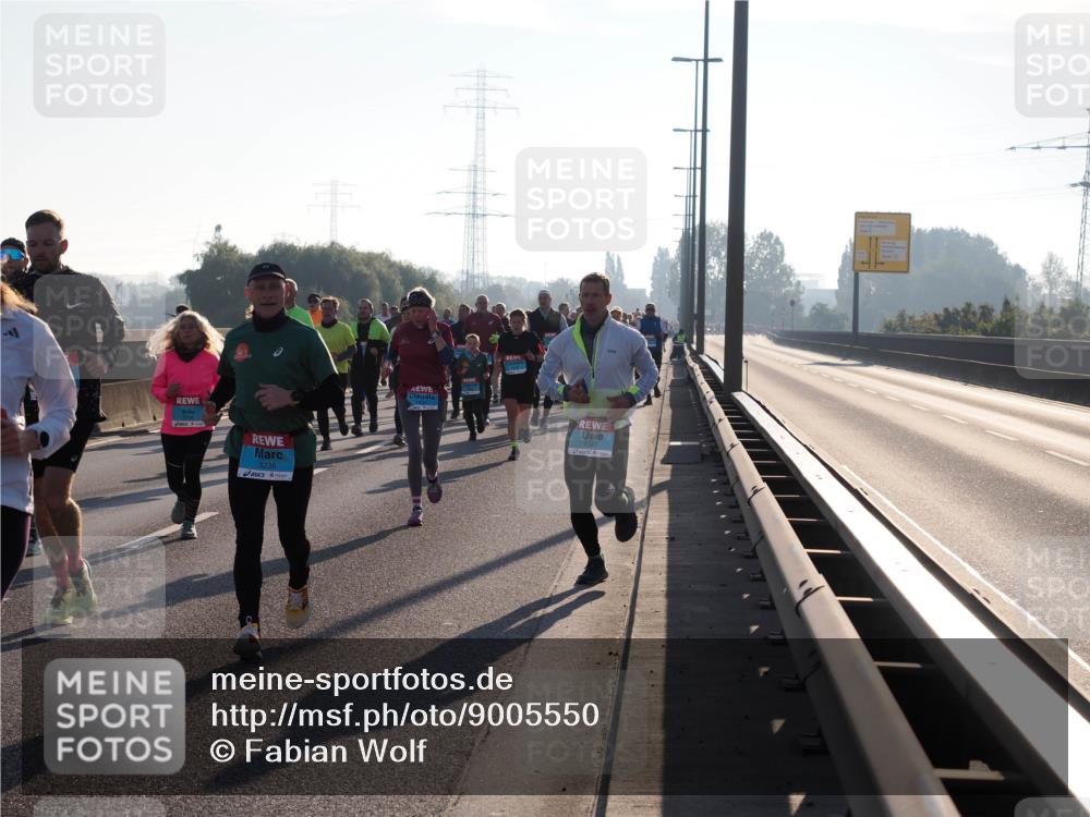 03.10.2025 - Köhlbrandbrückenlauf Fabian Wolf http://msf.ph/oto/9005550 03.10.2025 09:19:18 Position 3 3238, 1367 meine-sportfotos.de