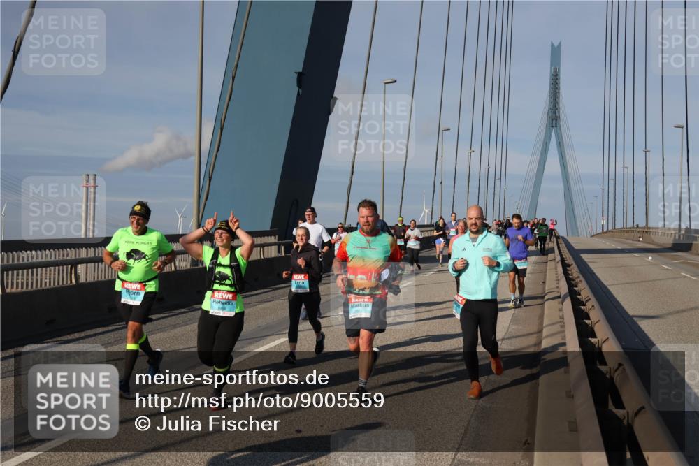 03.10.2025 - Köhlbrandbrückenlauf Julia Fischer http://msf.ph/oto/9005559 03.10.2025 09:52:38 Position 2 1956 meine-sportfotos.de