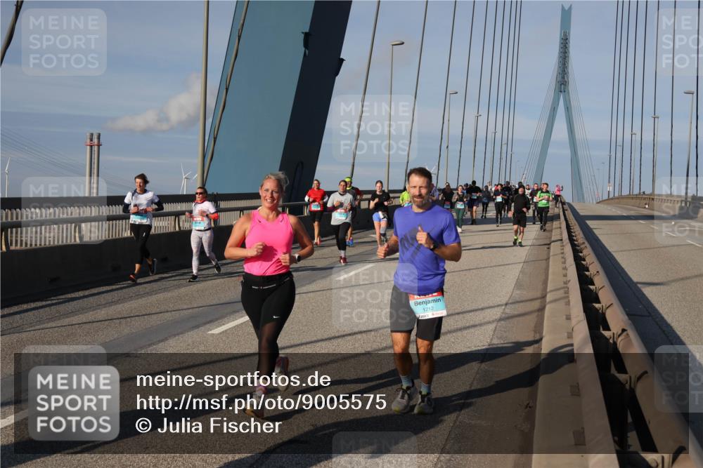 03.10.2025 - Köhlbrandbrückenlauf Julia Fischer http://msf.ph/oto/9005575 03.10.2025 09:52:42 Position 2 1212 meine-sportfotos.de