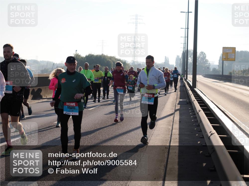 03.10.2025 - Köhlbrandbrückenlauf Fabian Wolf http://msf.ph/oto/9005584 03.10.2025 09:19:19 Position 3 3238, 1367 meine-sportfotos.de
