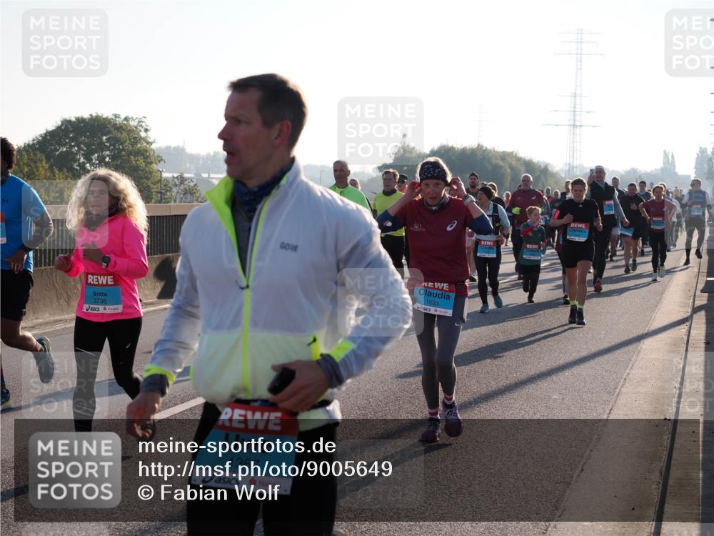 03.10.2025 - Köhlbrandbrückenlauf Fabian Wolf http://msf.ph/oto/9005649 03.10.2025 09:19:21 Position 3 3735, 1633, 1367 meine-sportfotos.de