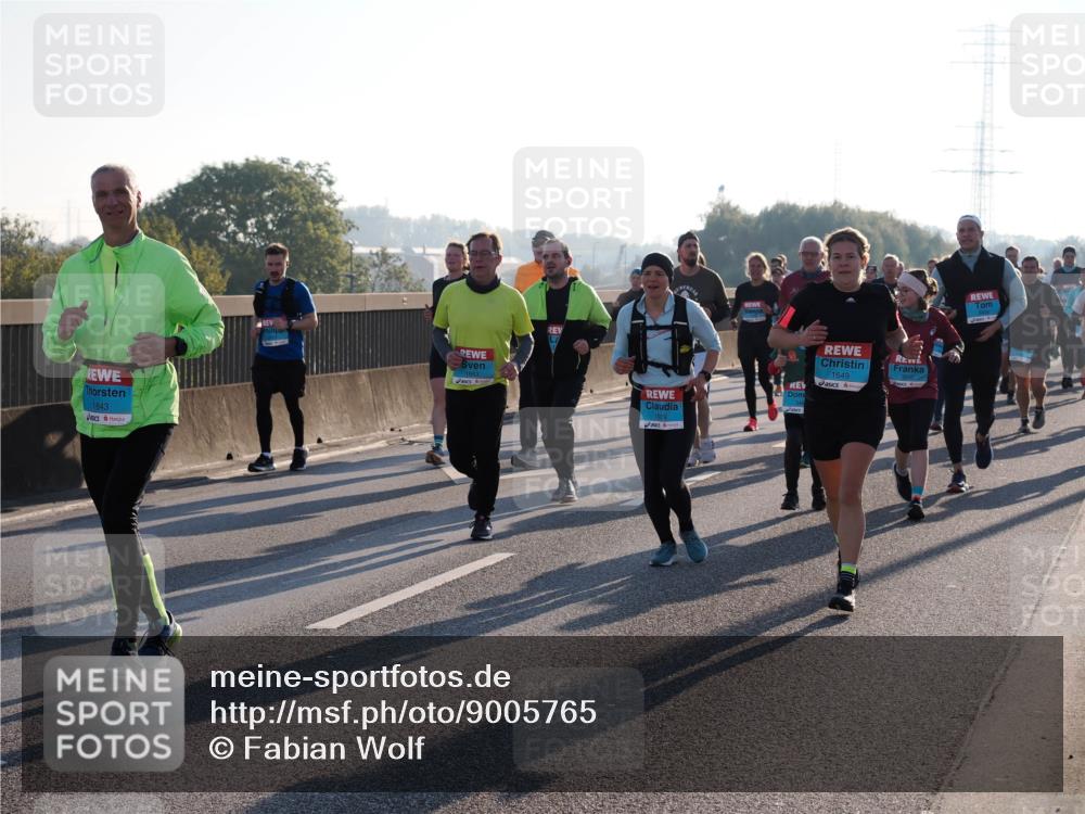 03.10.2025 - Köhlbrandbrückenlauf Fabian Wolf http://msf.ph/oto/9005765 03.10.2025 09:19:24 Position 3 1843, 1649, 1919 meine-sportfotos.de