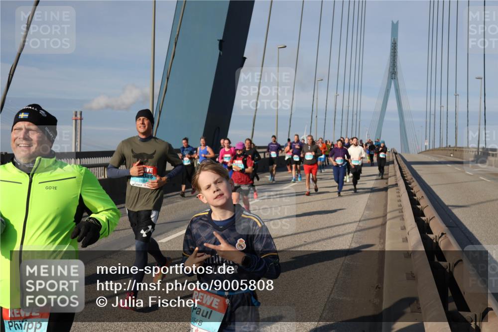 03.10.2025 - Köhlbrandbrückenlauf Julia Fischer http://msf.ph/oto/9005808 03.10.2025 09:53:28 Position 2 1684, 1548 meine-sportfotos.de