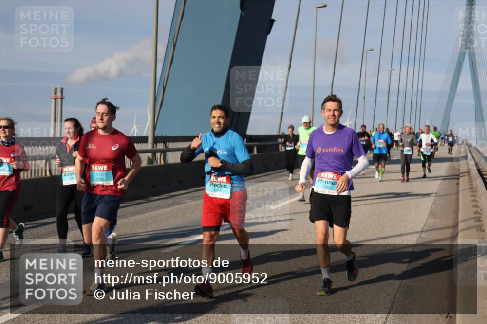 03.10.2025 - Köhlbrandbrückenlauf Julia Fischer http://msf.ph/oto/9005952 03.10.2025 09:54:00 Position 2 1778, 3762, 1815, 2984 meine-sportfotos.de