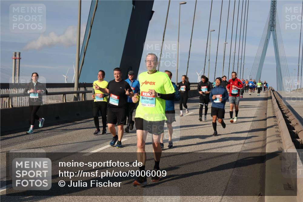 03.10.2025 - Köhlbrandbrückenlauf Julia Fischer http://msf.ph/oto/9006009 03.10.2025 09:54:14 Position 2 1310, 1731 meine-sportfotos.de