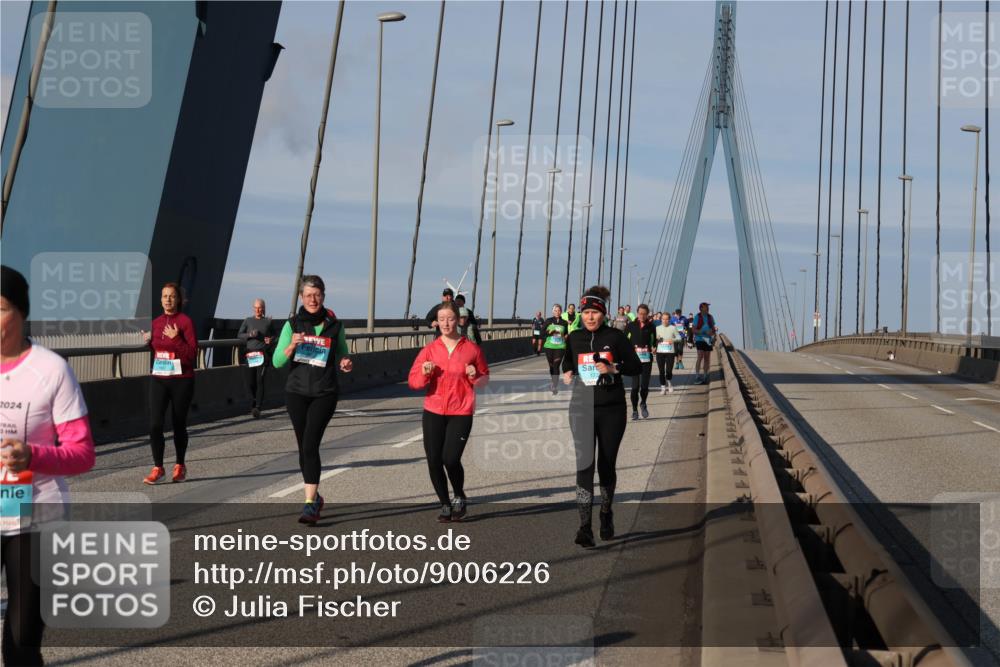 03.10.2025 - Köhlbrandbrückenlauf Julia Fischer http://msf.ph/oto/9006226 03.10.2025 09:55:11 Position 2 2024 meine-sportfotos.de