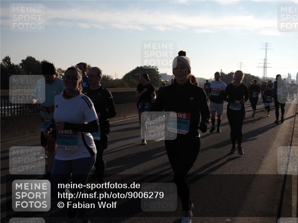 03.10.2025 - Köhlbrandbrückenlauf Fabian Wolf http://msf.ph/oto/9006279 03.10.2025 09:19:37 Position 3 2749, 1469 meine-sportfotos.de