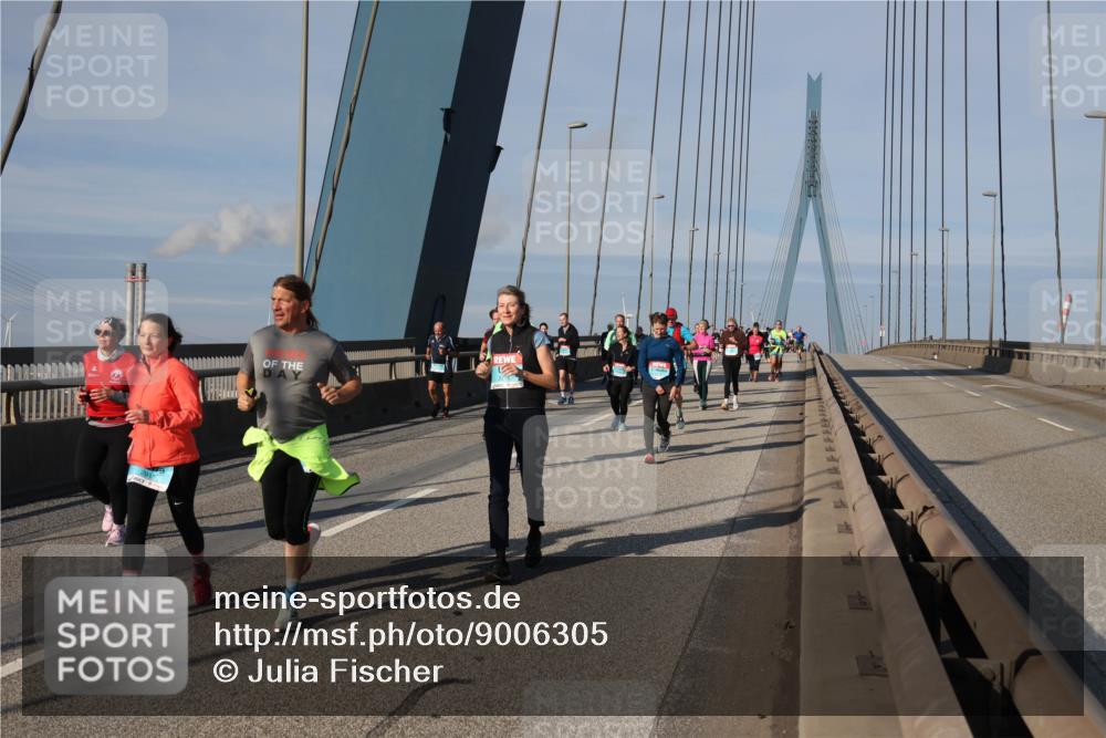 03.10.2025 - Köhlbrandbrückenlauf Julia Fischer http://msf.ph/oto/9006305 03.10.2025 09:55:31 Position 2  meine-sportfotos.de