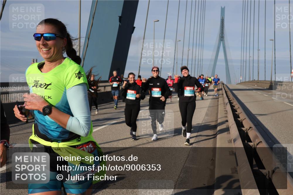 03.10.2025 - Köhlbrandbrückenlauf Julia Fischer http://msf.ph/oto/9006353 03.10.2025 09:55:44 Position 2 1452 meine-sportfotos.de