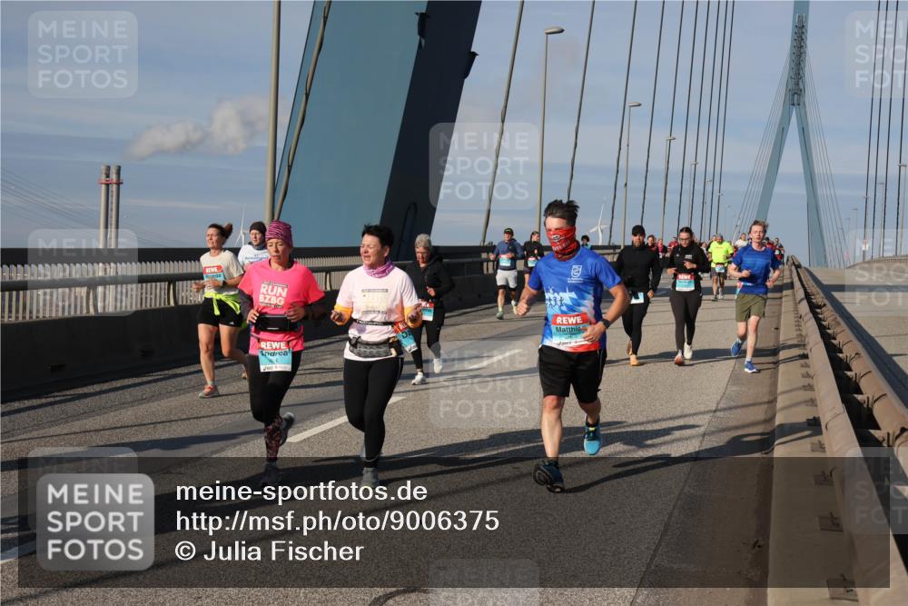 03.10.2025 - Köhlbrandbrückenlauf Julia Fischer http://msf.ph/oto/9006375 03.10.2025 09:55:49 Position 2 28, 5 meine-sportfotos.de