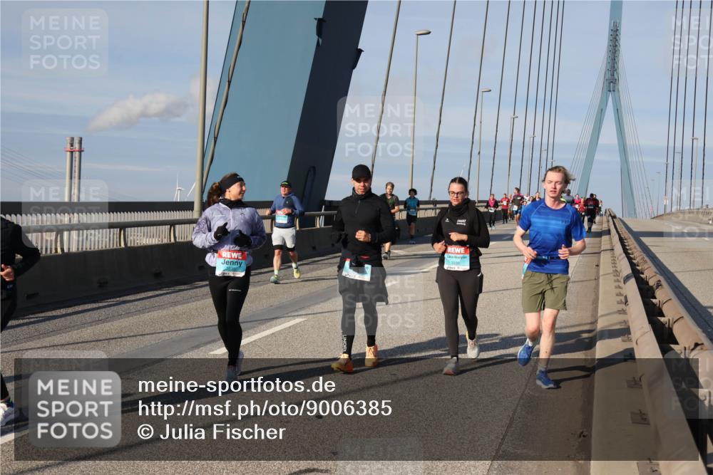 03.10.2025 - Köhlbrandbrückenlauf Julia Fischer http://msf.ph/oto/9006385 03.10.2025 09:55:52 Position 2 3538, 11111 meine-sportfotos.de