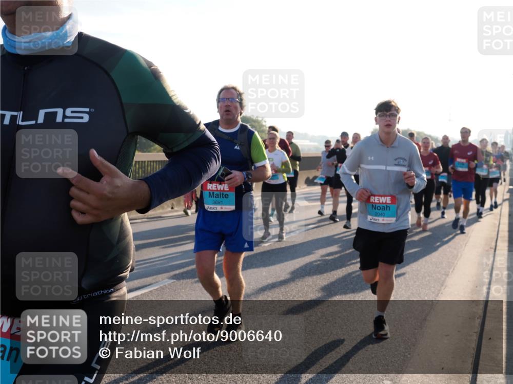 03.10.2025 - Köhlbrandbrückenlauf Fabian Wolf http://msf.ph/oto/9006640 03.10.2025 09:19:46 Position 3 3691, 2040 meine-sportfotos.de