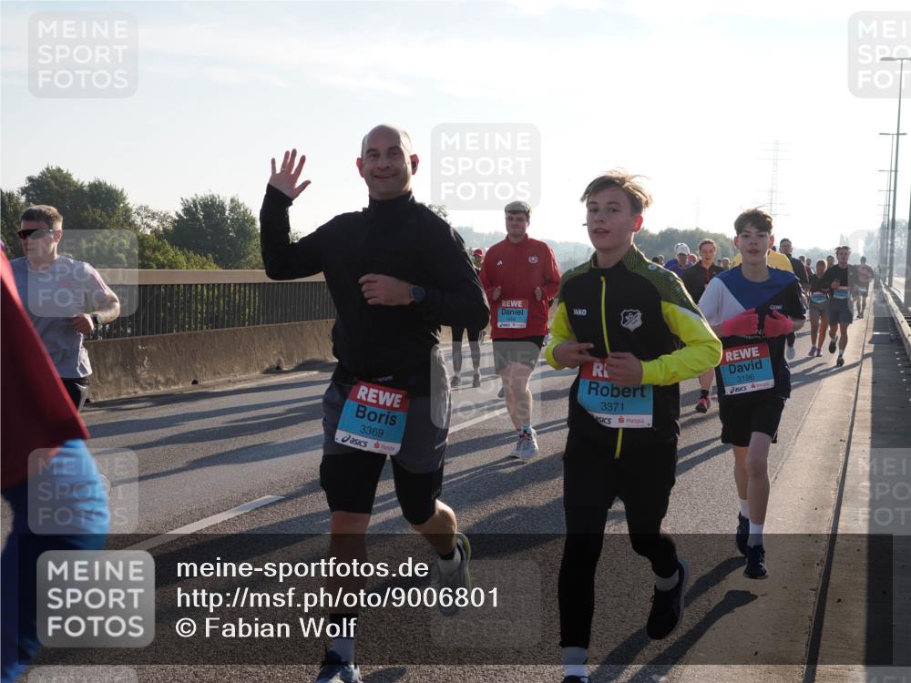 03.10.2025 - Köhlbrandbrückenlauf Fabian Wolf http://msf.ph/oto/9006801 03.10.2025 09:19:50 Position 3 3369, 1456, 3371, 3196 meine-sportfotos.de