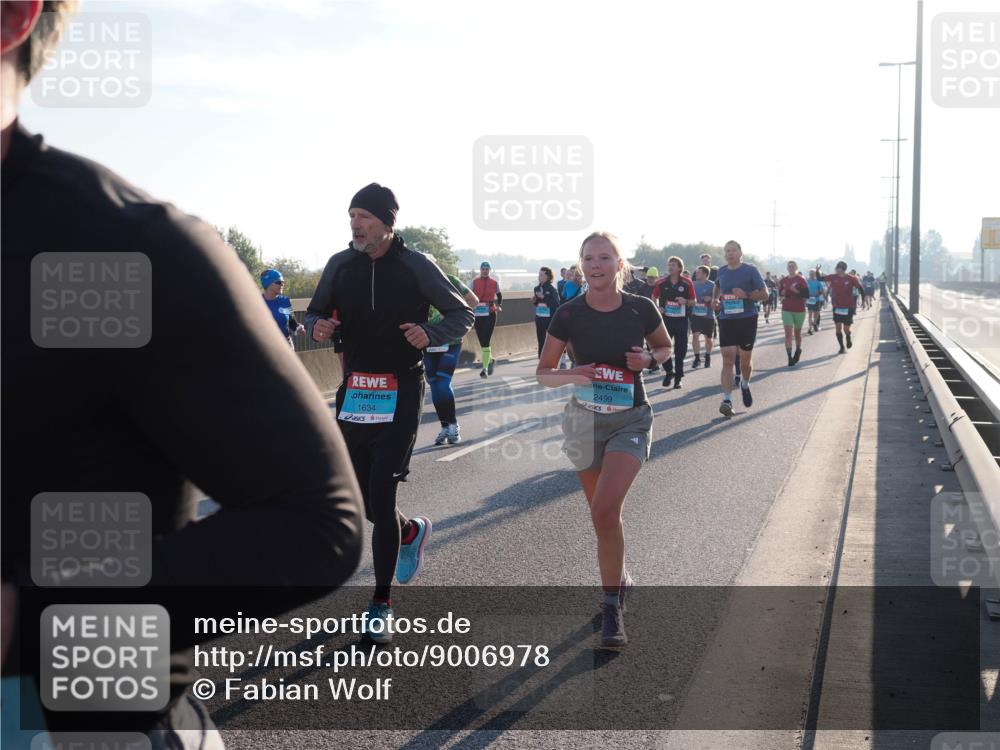 03.10.2025 - Köhlbrandbrückenlauf Fabian Wolf http://msf.ph/oto/9006978 03.10.2025 09:19:56 Position 3 1634, 2499 meine-sportfotos.de
