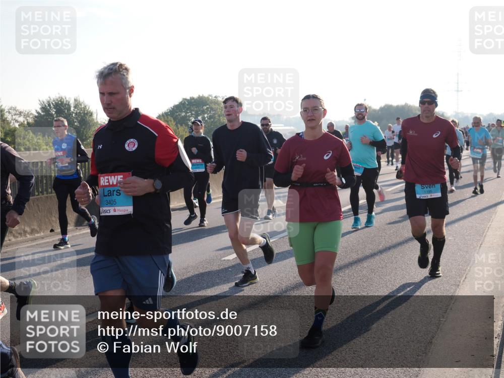 03.10.2025 - Köhlbrandbrückenlauf Fabian Wolf http://msf.ph/oto/9007158 03.10.2025 09:20:02 Position 3 3405, 1195 meine-sportfotos.de