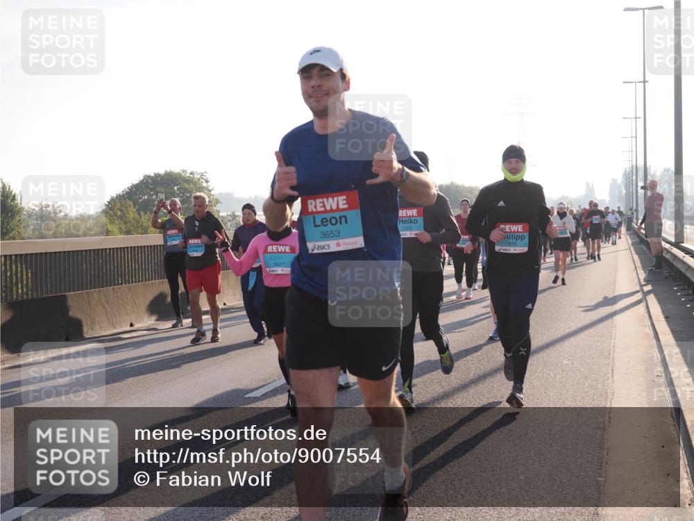 03.10.2025 - Köhlbrandbrückenlauf Fabian Wolf http://msf.ph/oto/9007554 03.10.2025 09:20:15 Position 3 3827, 3653, 2323, 1833 meine-sportfotos.de