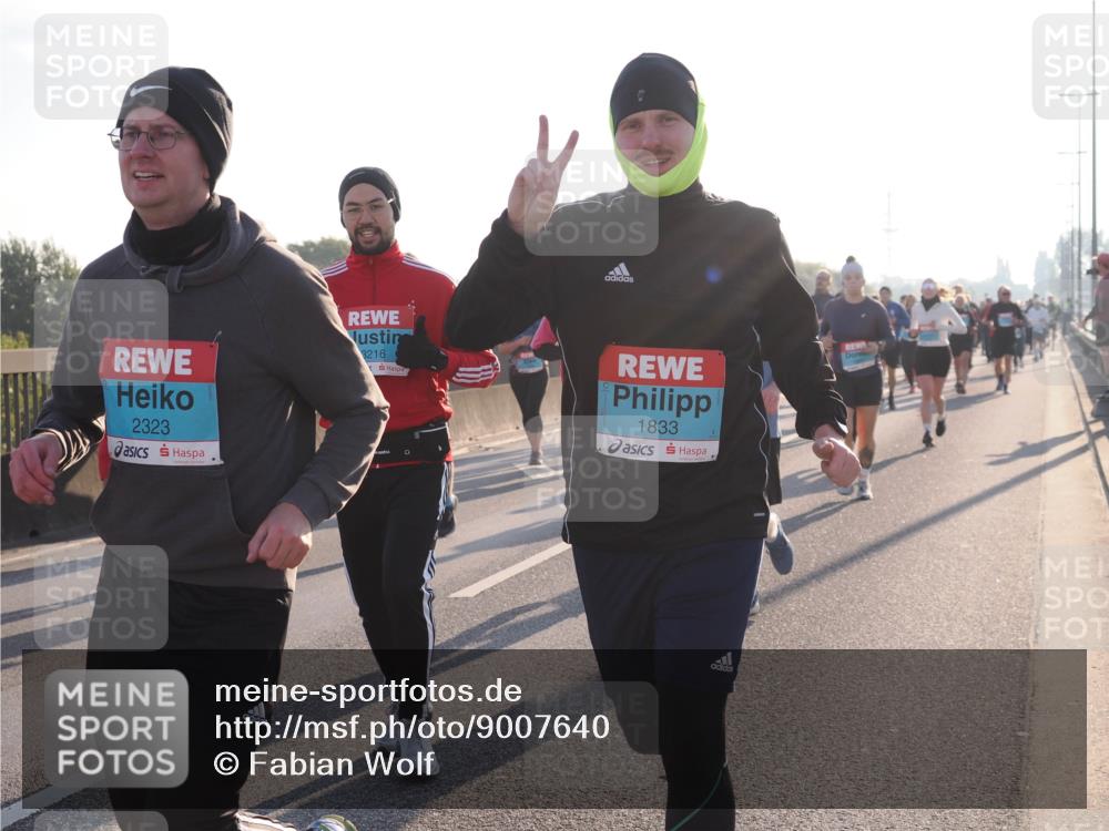 03.10.2025 - Köhlbrandbrückenlauf Fabian Wolf http://msf.ph/oto/9007640 03.10.2025 09:20:17 Position 3 2323, 3216, 1833 meine-sportfotos.de