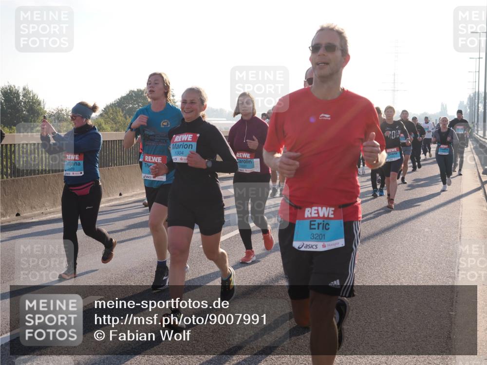 03.10.2025 - Köhlbrandbrückenlauf Fabian Wolf http://msf.ph/oto/9007991 03.10.2025 09:20:27 Position 3 1304, 1597, 2079, 3201 meine-sportfotos.de