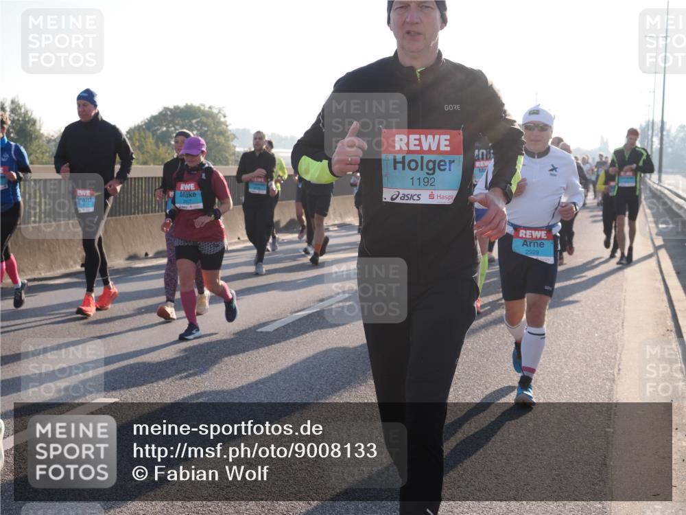 03.10.2025 - Köhlbrandbrückenlauf Fabian Wolf http://msf.ph/oto/9008133 03.10.2025 09:20:34 Position 3 2117, 1192, 2929 meine-sportfotos.de