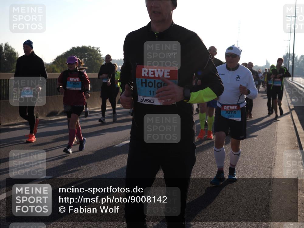 03.10.2025 - Köhlbrandbrückenlauf Fabian Wolf http://msf.ph/oto/9008142 03.10.2025 09:20:34 Position 3 11, 2929 meine-sportfotos.de