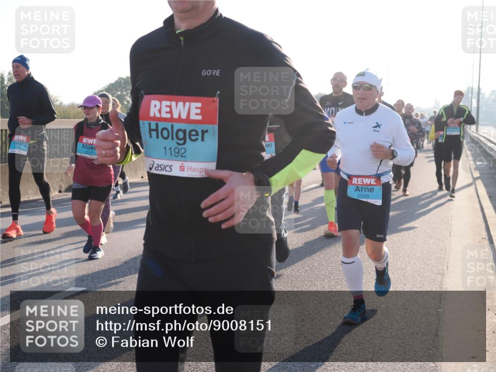 03.10.2025 - Köhlbrandbrückenlauf Fabian Wolf http://msf.ph/oto/9008151 03.10.2025 09:20:34 Position 3 2017, 3706, 1192, 2929 meine-sportfotos.de