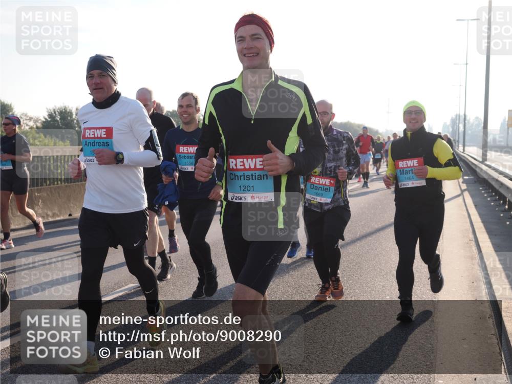 03.10.2025 - Köhlbrandbrückenlauf Fabian Wolf http://msf.ph/oto/9008290 03.10.2025 09:20:38 Position 3 19, 1558, 1201, 1669, 1464 meine-sportfotos.de