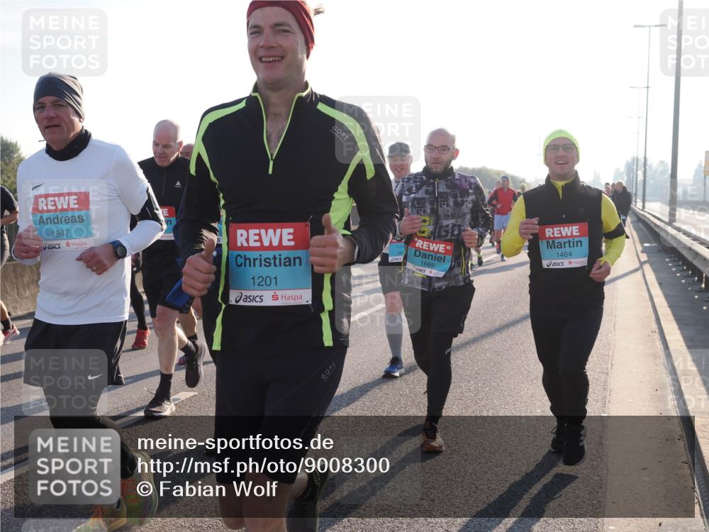 03.10.2025 - Köhlbrandbrückenlauf Fabian Wolf http://msf.ph/oto/9008300 03.10.2025 09:20:38 Position 3 1947, 1201, 1669, 1464 meine-sportfotos.de
