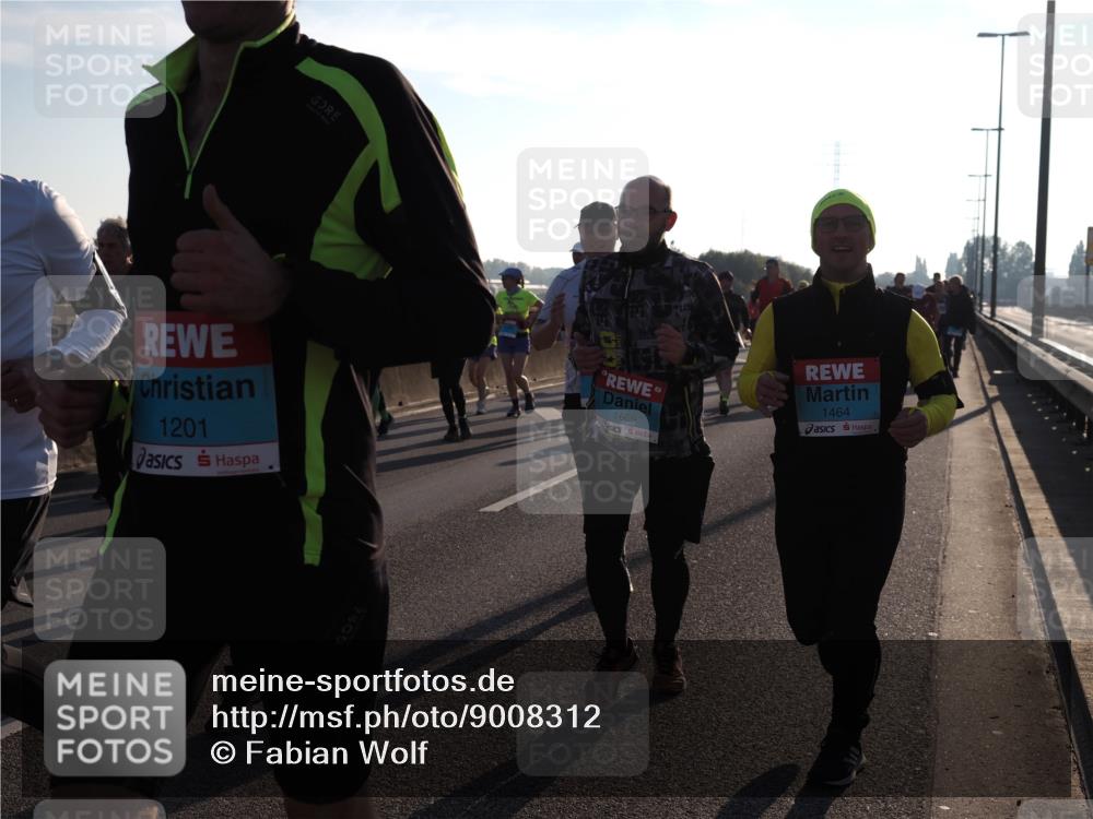 03.10.2025 - Köhlbrandbrückenlauf Fabian Wolf http://msf.ph/oto/9008312 03.10.2025 09:20:39 Position 3 1201, 1669, 1464 meine-sportfotos.de