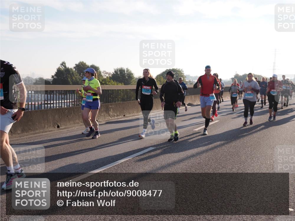 03.10.2025 - Köhlbrandbrückenlauf Fabian Wolf http://msf.ph/oto/9008477 03.10.2025 09:20:43 Position 3 10 meine-sportfotos.de