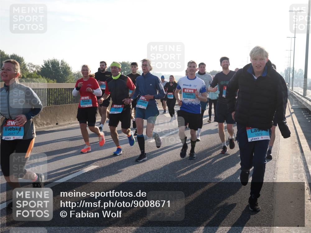 03.10.2025 - Köhlbrandbrückenlauf Fabian Wolf http://msf.ph/oto/9008671 03.10.2025 09:20:47 Position 3 2687, 3049, 1372 meine-sportfotos.de